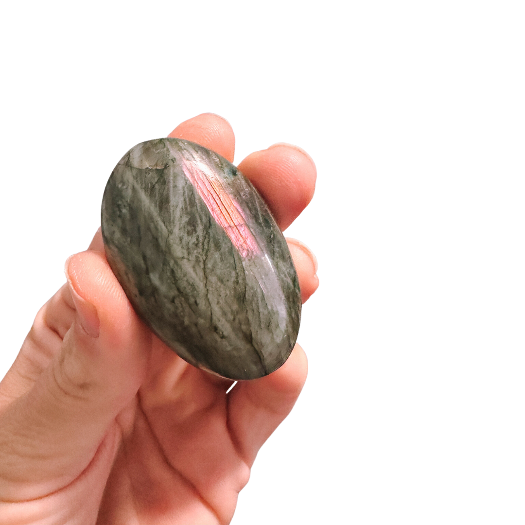 Load image into Gallery viewer, Labradorite Palm Stone #002
