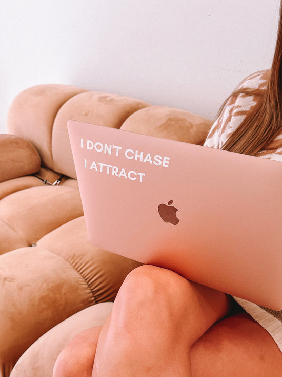 Load image into Gallery viewer, I don&amp;#39;t chase, I attract - Decal
